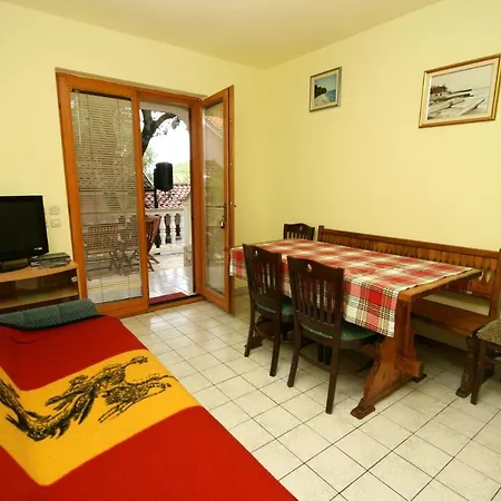 Apartament With Parking Space Povile, Novi Vinodolski - 2398 Povile